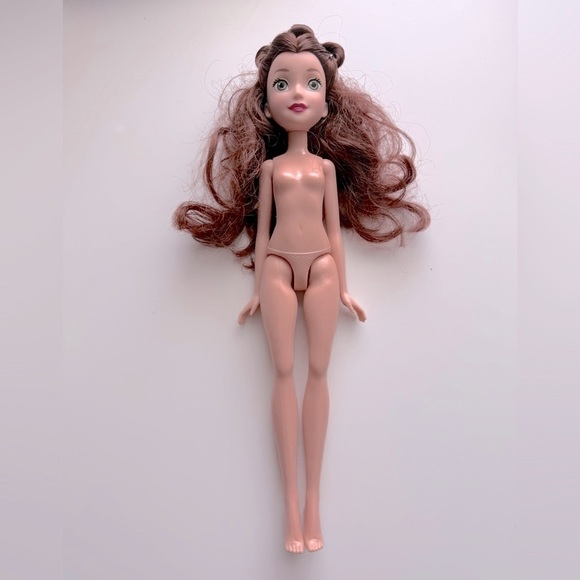 Disney Princess Belle doll from Beauty and the Beast - Picture 3 of 8